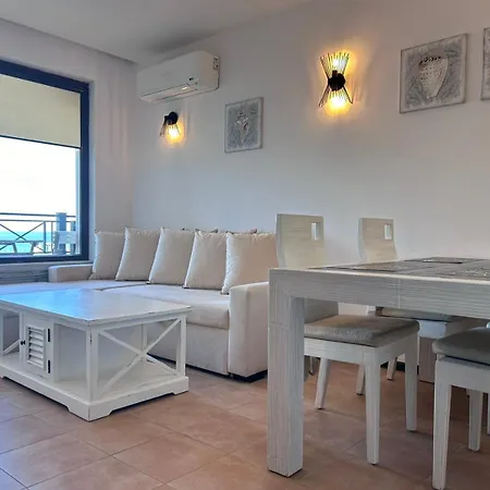 Golden Sands - Sirena 6a וארנה